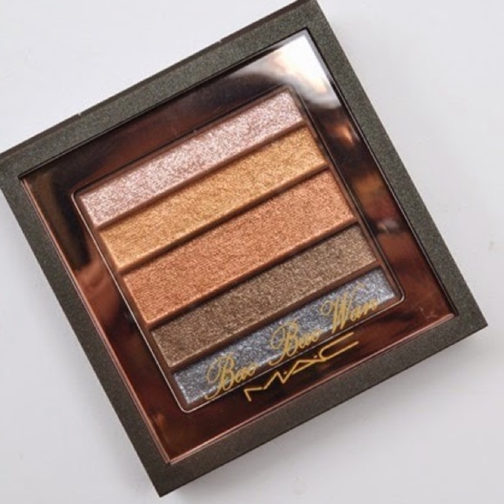 MAC - BAO BAO WAN - VELUXE PEARLFUSION EYESHADOW